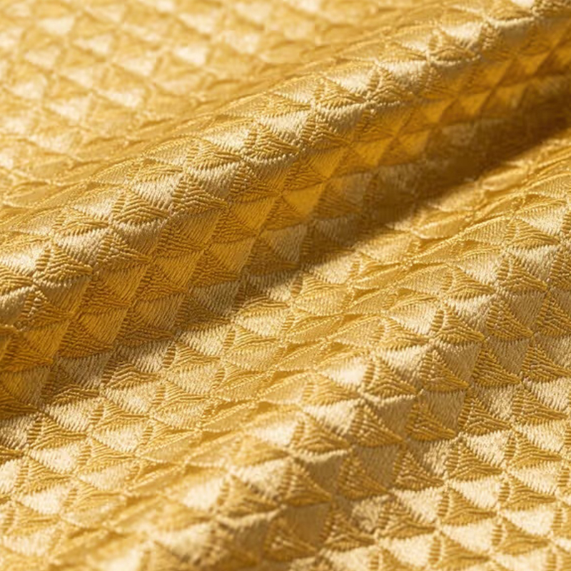 Single-sided imitation brocade birdseye fabric